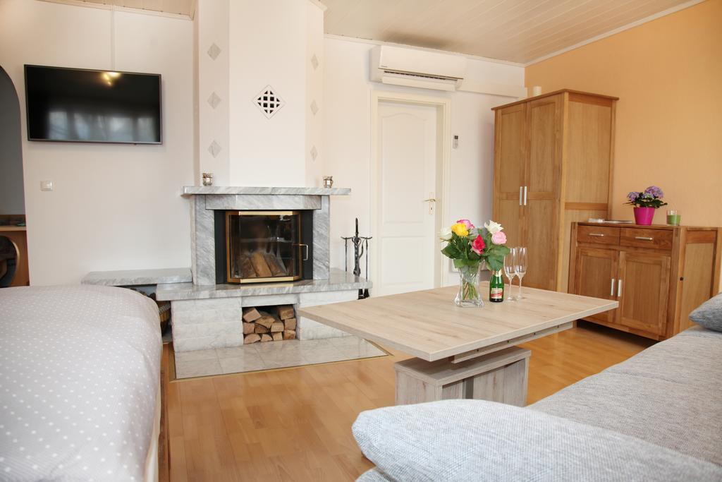 Chiemsee Comfort-Bungalow Mit Garten ريمستينغ المظهر الخارجي الصورة